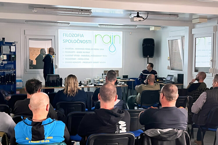 Prezentovanie závlah Hunter, Rain Bird, Toto, Rain